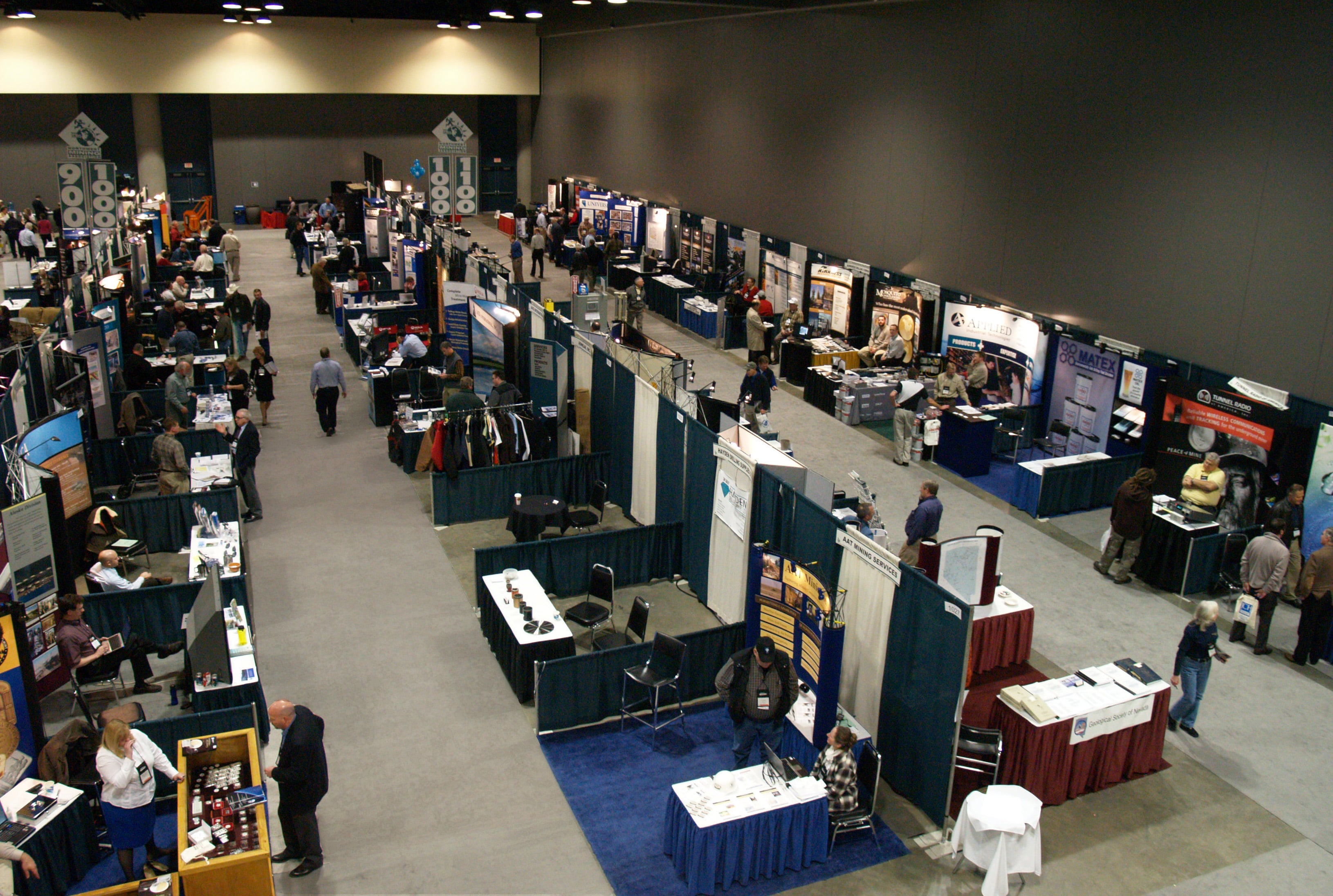 Overhead view of a trade show floor arranged by LCD Expo